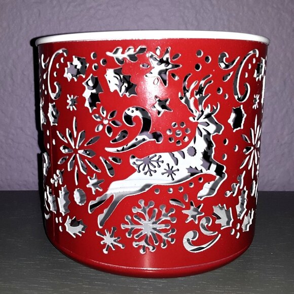 Bath & Body Works 3 Wick Candle Holder Red and White Christmas Reindeer Cut Outs - Picture 2 of 4